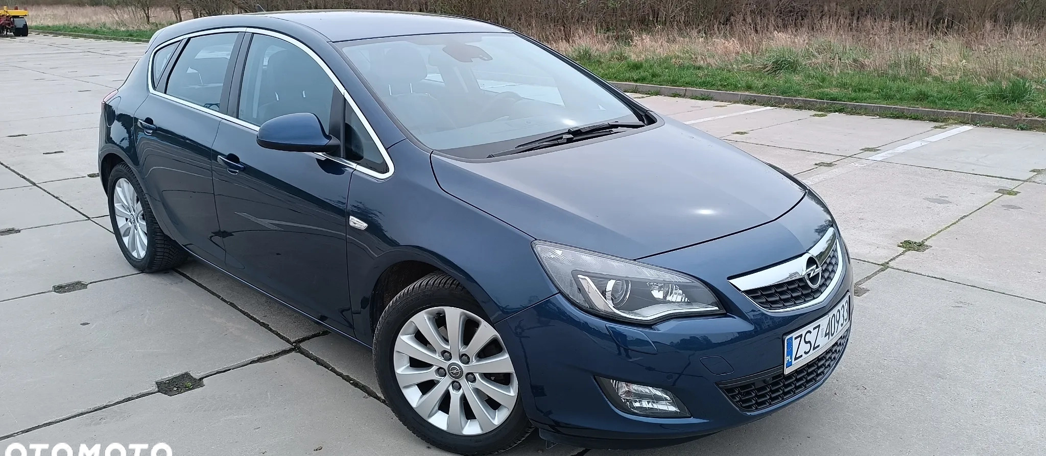 Opel Astra cena 26900 przebieg: 206800, rok produkcji 2011 z Koszalin małe 379